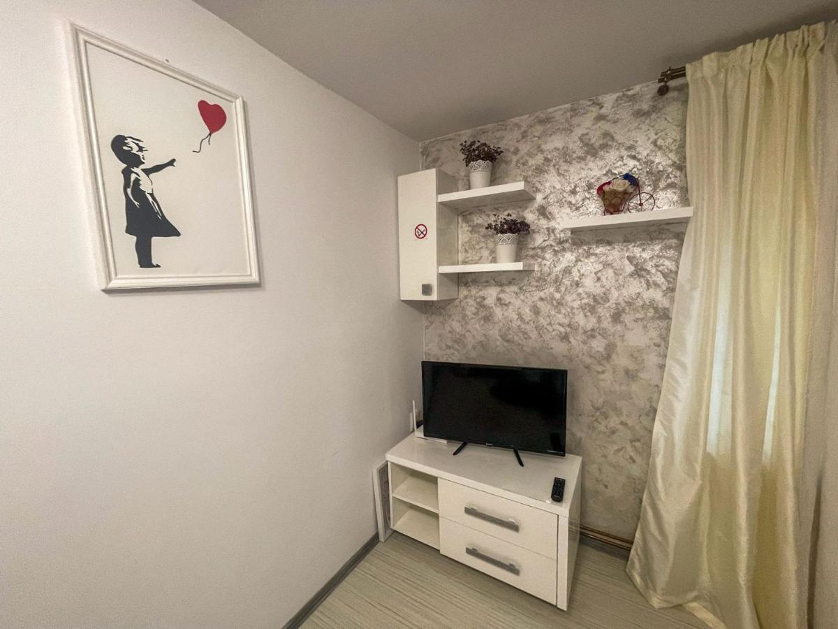Buzz Apartment Cluj-Napoca Exterior photo