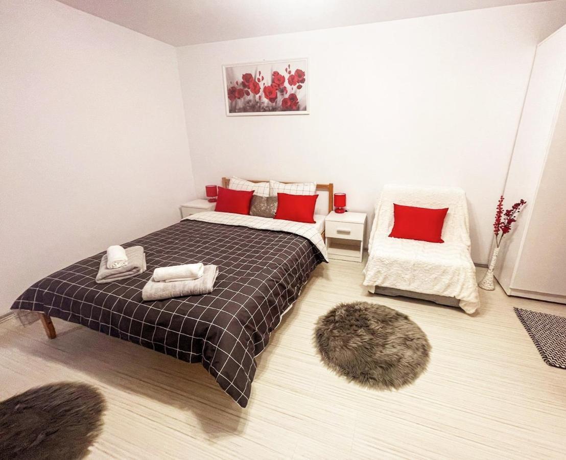 Buzz Apartment Cluj-Napoca Exterior photo